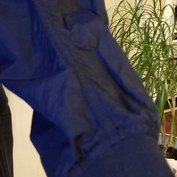 Uniqlo Bomber - Picture 5 of 5